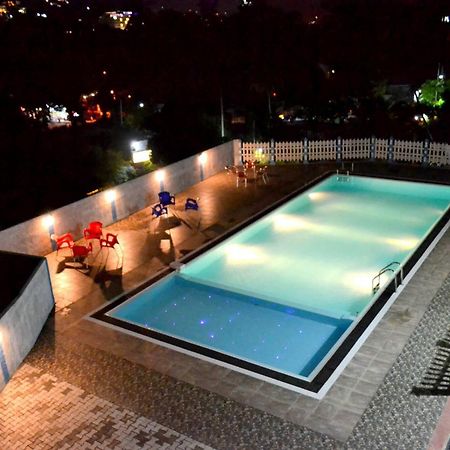 Capital Regency Hotell Kandy Eksteriør bilde